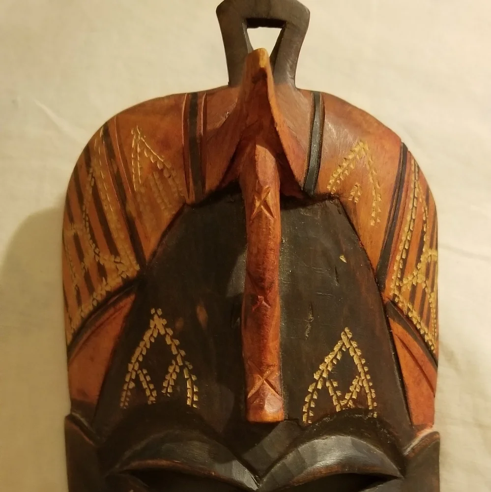 African Wooden Mask - Picture 2 of 4